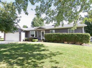 317 Sycamore St, Riverside, IA 52327