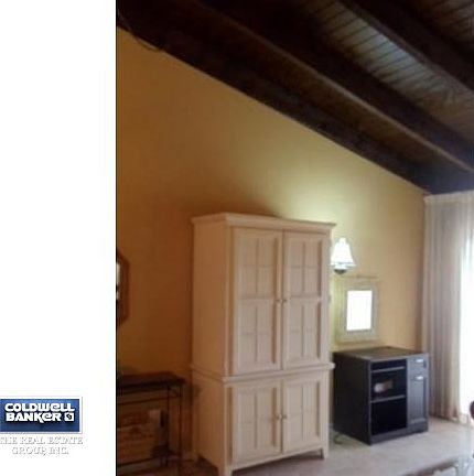 Spacious Vaulted Wood Ceiling