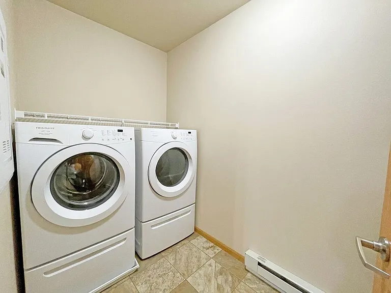 Northern Plains Apartments — Photo 11