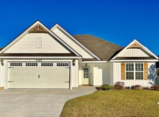 4146 Shadow Garden Dr, Hahira, GA 31632