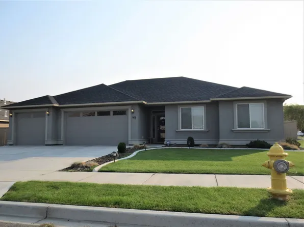 906 N Oklahoma Pl, Kennewick, WA 99336