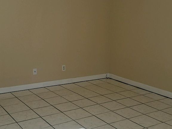 4th image of 2718 Painter Ave APT C110