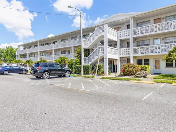 1001 77th Ave N APT 306, Saint Petersburg, FL 33702