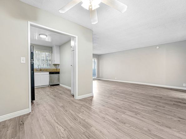 1760 State St APT 21