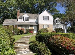 21 Kensett Rd, Manhasset, NY 11030