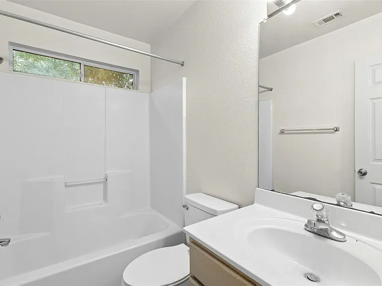 808 Sagewood Trl — Photo 8