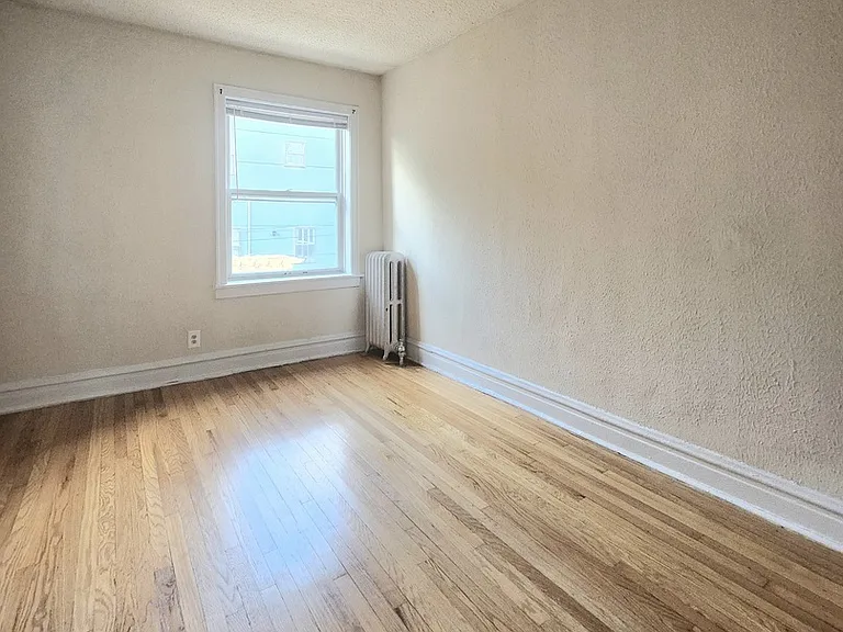 1916 N Drake Ave #1E — Photo 8