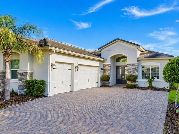 31490 Chesapeake Bay Dr, Wesley Chapel, FL 33543