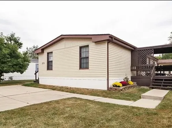 273 Duke Dr, Lynwood, IL 60411