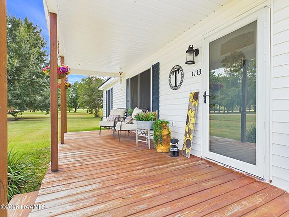 3rd image of 1113 Willow Cove Rd