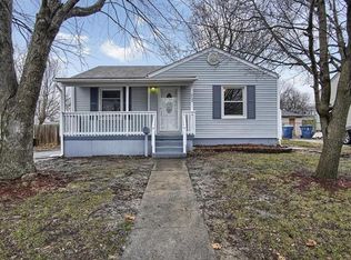 553 12th St, Wood River, IL 62095