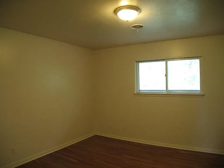 1116 W Moss Ave #A6 — Photo 12