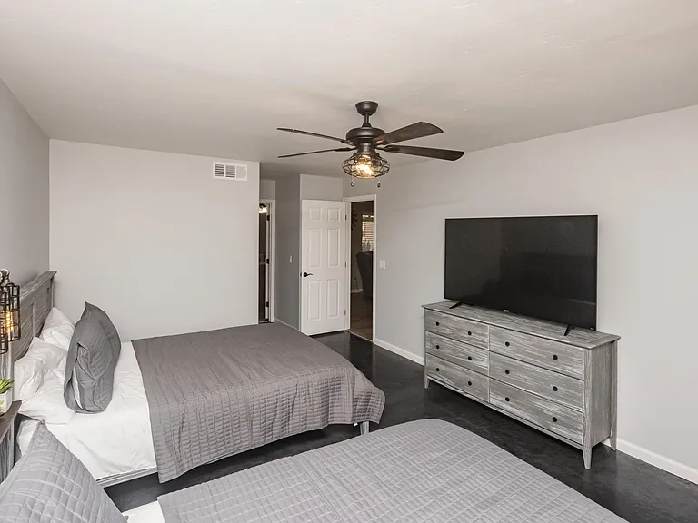 2720 Southwind Ave — Photo 31