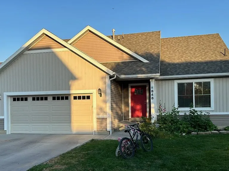 848 N 440 W — Photo 1