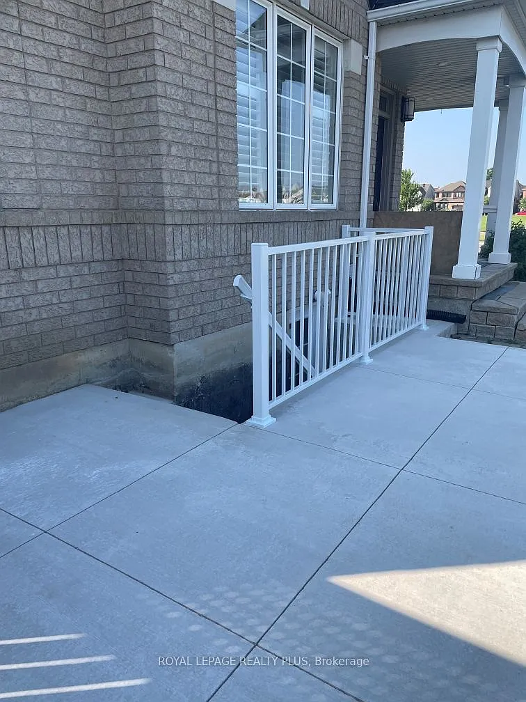 2 bed, $1,800 — Photo 2