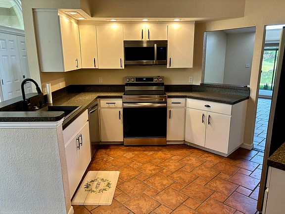 5th image of 1100 Piedmont Oaks Dr