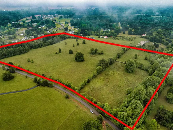 421 Apple Orchard Rd, Inman, SC 29349