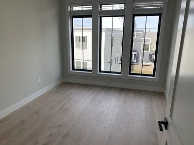 4 bed, 1150 sqft, $5,750 — Photo 4