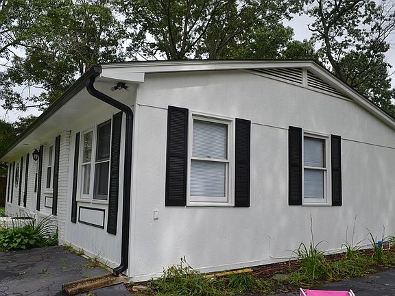 2nd image of 310 Cricket Ivy Ln