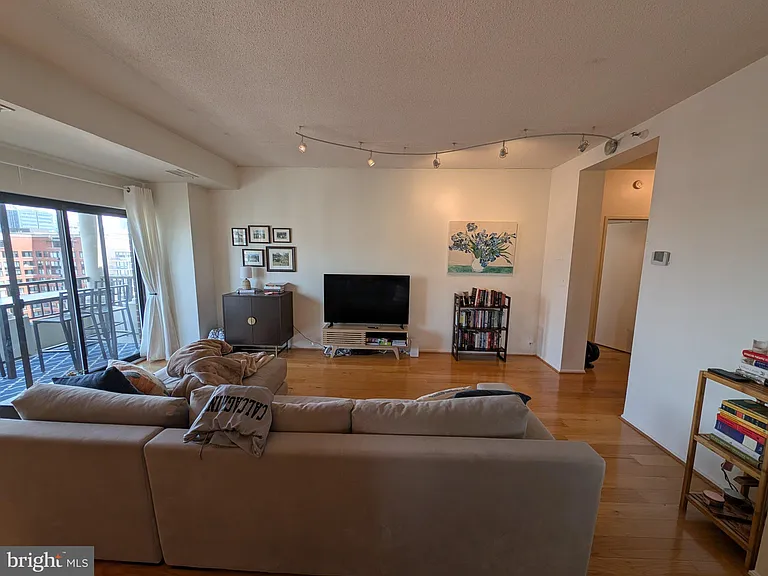 1600 N Oak St #1828 — Photo 5