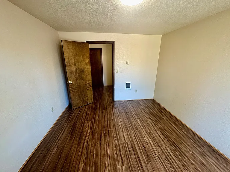 162 SE Atwood Ave — Photo 12