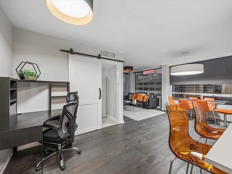 1212 Guadalupe St #701 — Photo 11