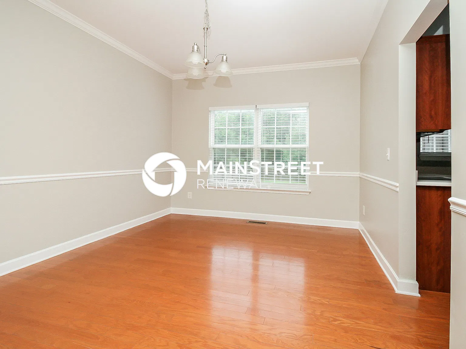 1121 Matheus Dr — Photo 4