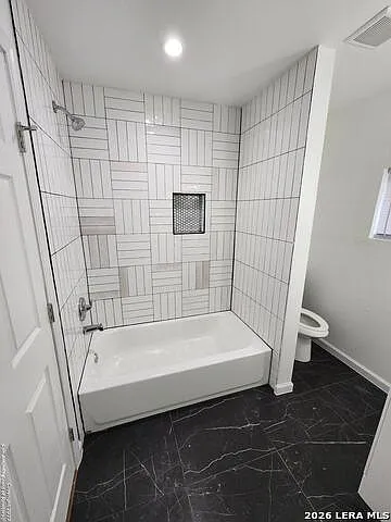 747 Bailey Ave — Photo 10