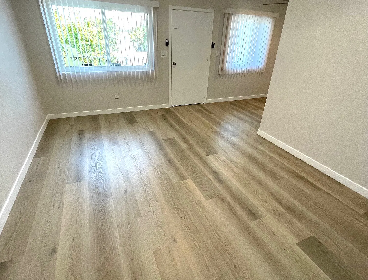 1614 Henderson Ave — Photo 3