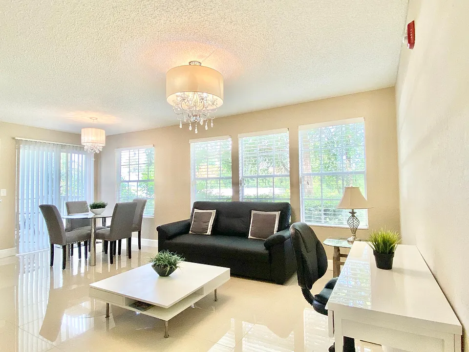 11520 Westwood Blvd #512