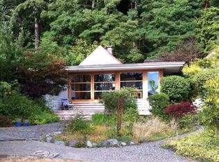 3314 Crystal Springs Dr NE, Bainbridge Island, WA 98110