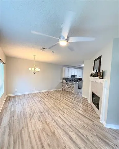 1104 Zachary Dr — Photo 8