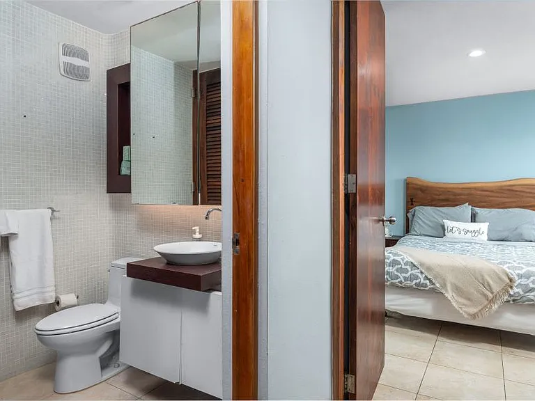 Apt 304 Atlantic Court Apartments 59 C San Miguel — Photo 15