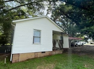 102 Lakeview Dr, Grover, NC 28073