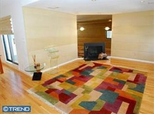 1740 Oakwood Ter APT 13A, Penn Valley, PA 19072