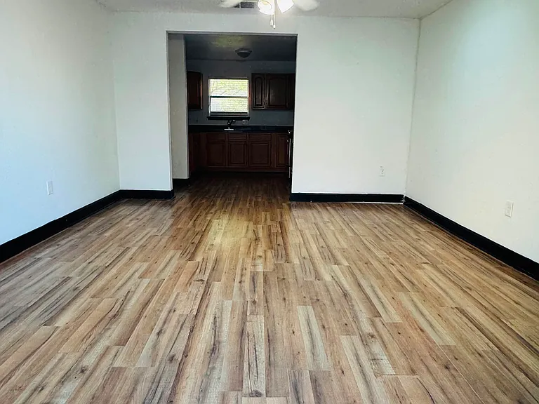 5206 Pond Lake Dr #2 — Photo 34