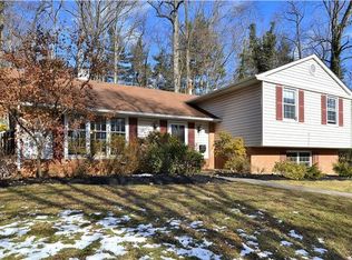 10425 Burnt Ember Dr, Silver Spring, MD 20903