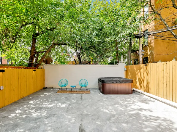 156 Tompkins Avenue image 1 of 15