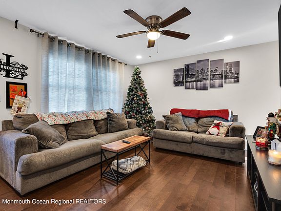 5th image of 15 Hummel Drive