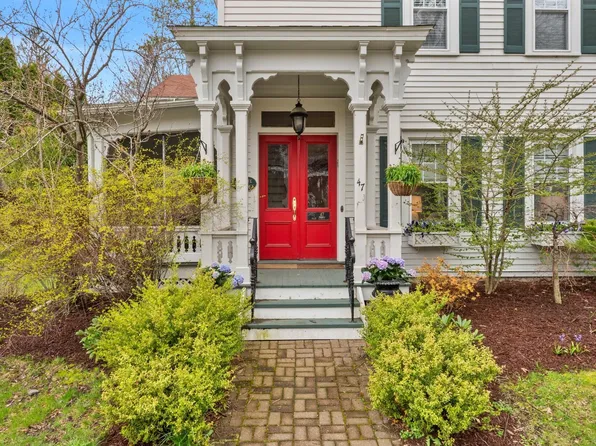 47 Main St, Stockbridge, MA 01262