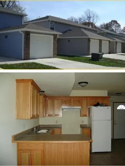 928 E Franklin St — Photo 1