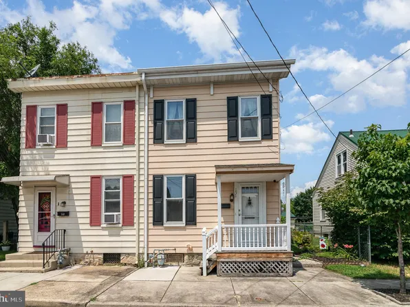 151 D St, Carlisle, PA 17013