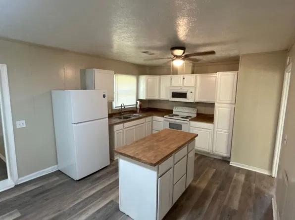 423 William Rountree Rd, Swainsboro, GA 30401