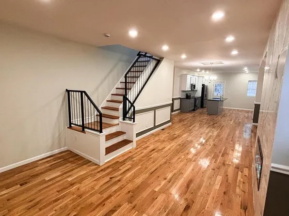 6723 N Carlisle St, Philadelphia, PA 19126