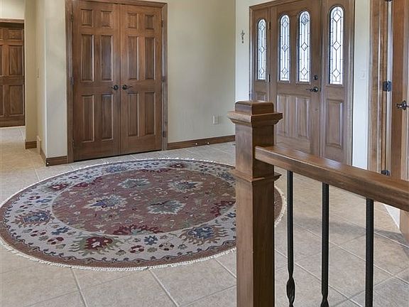 2nd image of 829 Whisper Falls Ln
