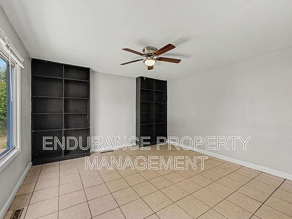 5th image of 3936 Flynn St