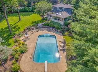 29 Candace Ln, Chatham Twp., NJ 07928