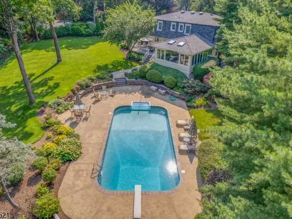 29 Candace Ln, Chatham Twp., NJ 07928