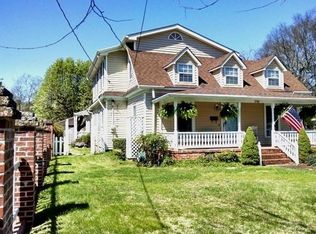 715 Cove Rd, Chickamauga, GA 30707