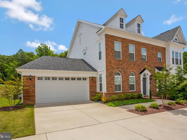 254 Buckeye Cir, La Plata, MD 20646